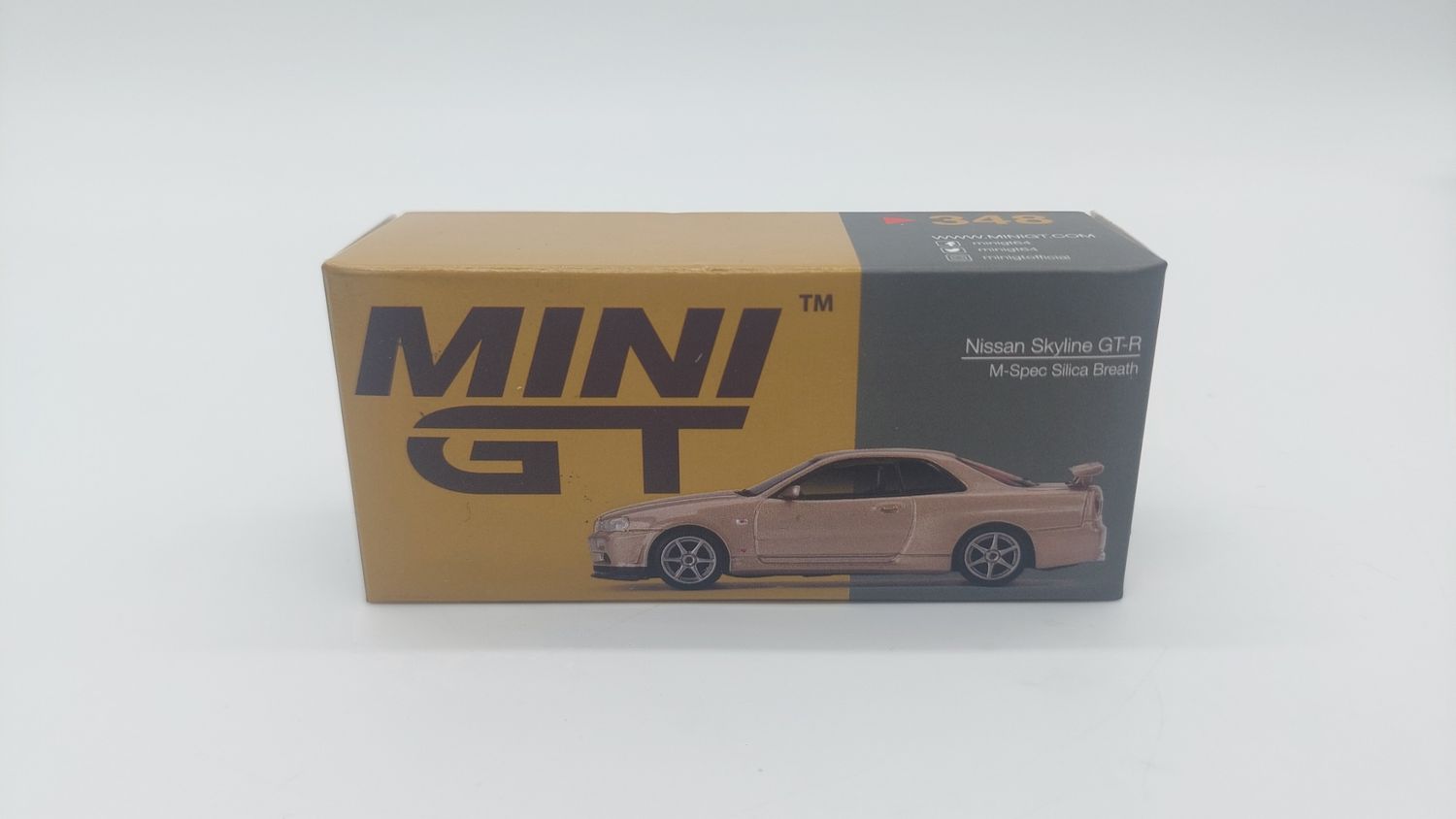 [UNSEALED] #348 MINI GT Nissan Skyline GT-R (R34) M-Spec Silica Breath