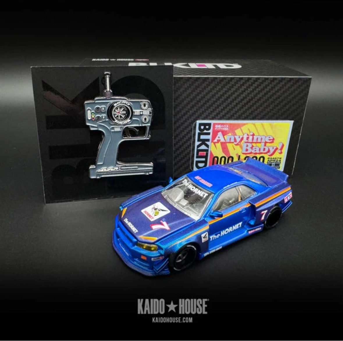 KAIDOHOUSE x TAMIYA BLK LTD Nissan Skyline GT-R (R34) “The Hornet” Blue (KHMG104) with Pin KAIDOHOUSE x TAMIYA BLK LTD Nissan Skyline GT-R (R34) “The Hornet” Blue (KHMG104) with Pin