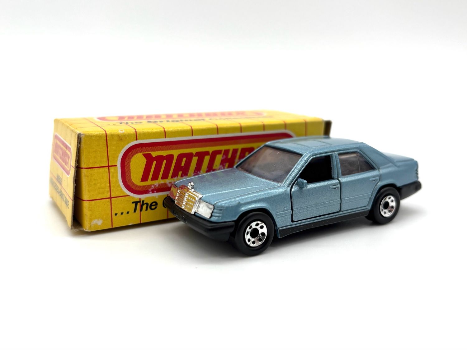 Matchbox #MB58 Mercedes-Benz 300E Blue Made in Thailand