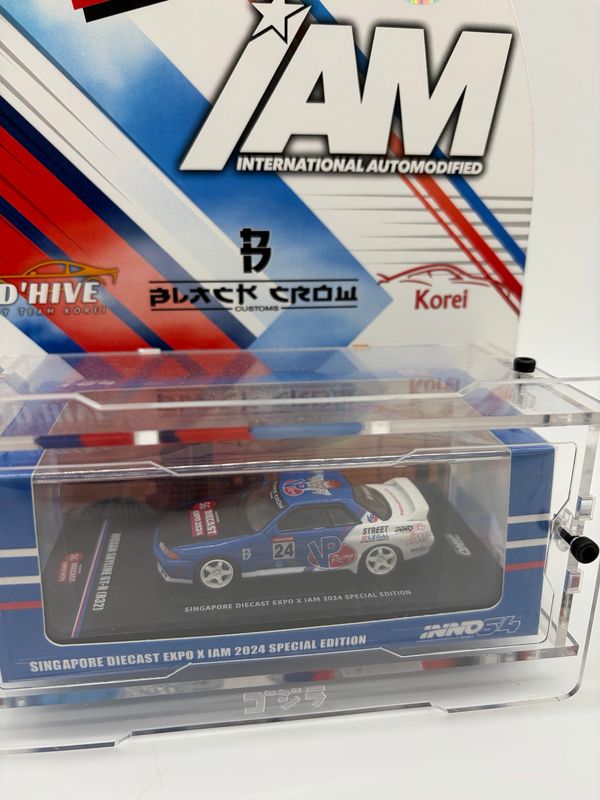 INNO64 SGDE x IAM 2024 x Black Crow Customs Special Edition Nissan Skyline GT-R32 with Exclusive Acrylic Display | 2024 Singapore Diecast Expo