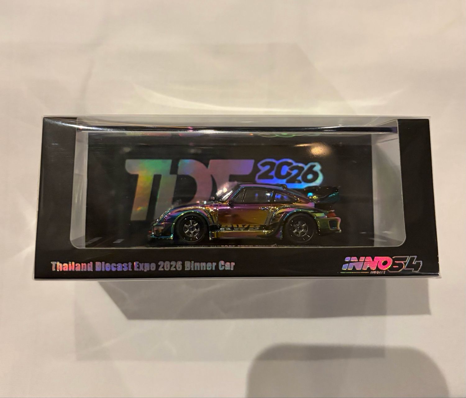 [PREORDER] INNO64 RWB 993 Magic Chrome Dinner Exclusive | 2026 Thailand Diecast Expo