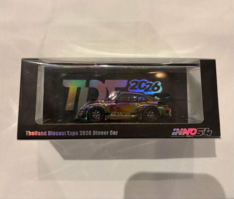 INNO64 RWB 993 Magic Chrome Dinner Exclusive | 2026 Thailand Diecast Expo INNO64 RWB 993 Magic Chrome Dinner Exclusive | 2026 Thailand Diecast Expo