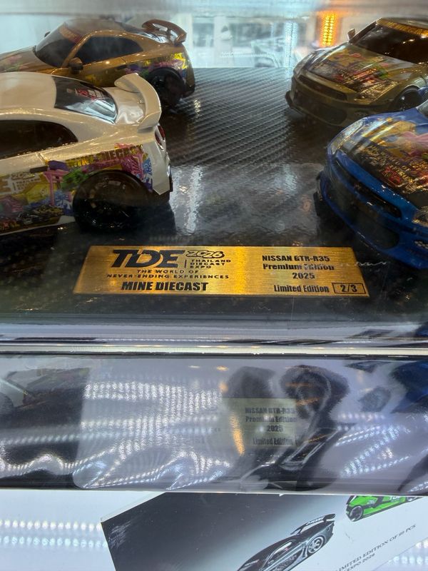 Heng’s Garage x MINE DIECAST Nissan GTR-R35 Limited Edition Set of 4 Cars Acrylic Box Set | 2026 Thailand Diecast Expo