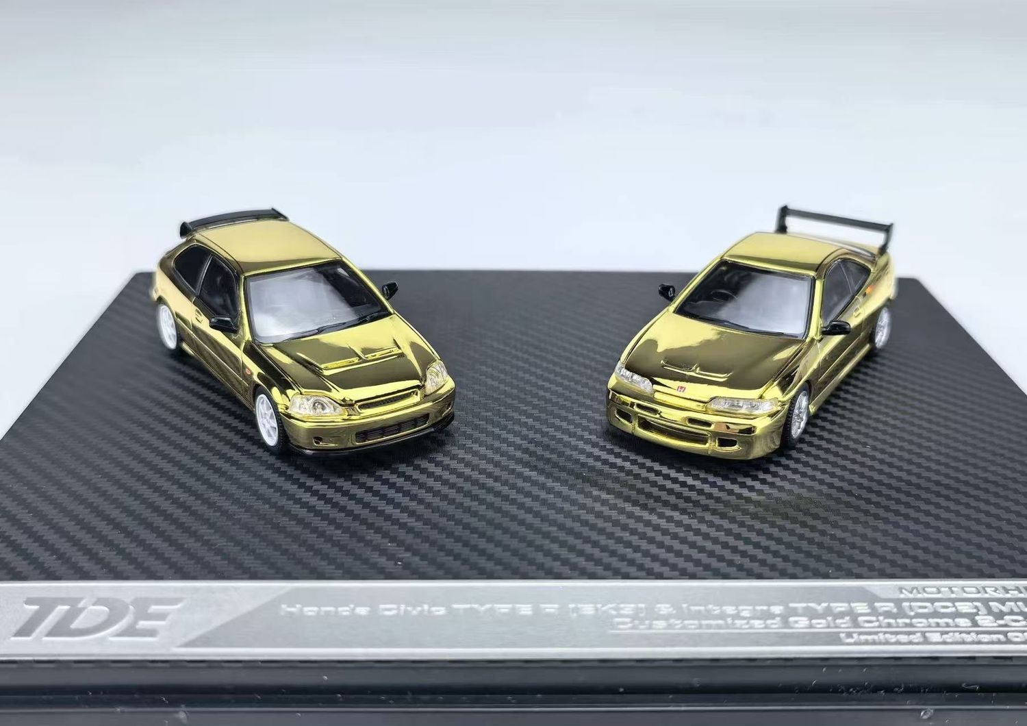 Motorhelix Honda Civic Type R (EK9) &amp; Integra Type R (DC2) Mugen Customized Gold Chrome 2-Car Set | 2026 Thailand Diecast Expo