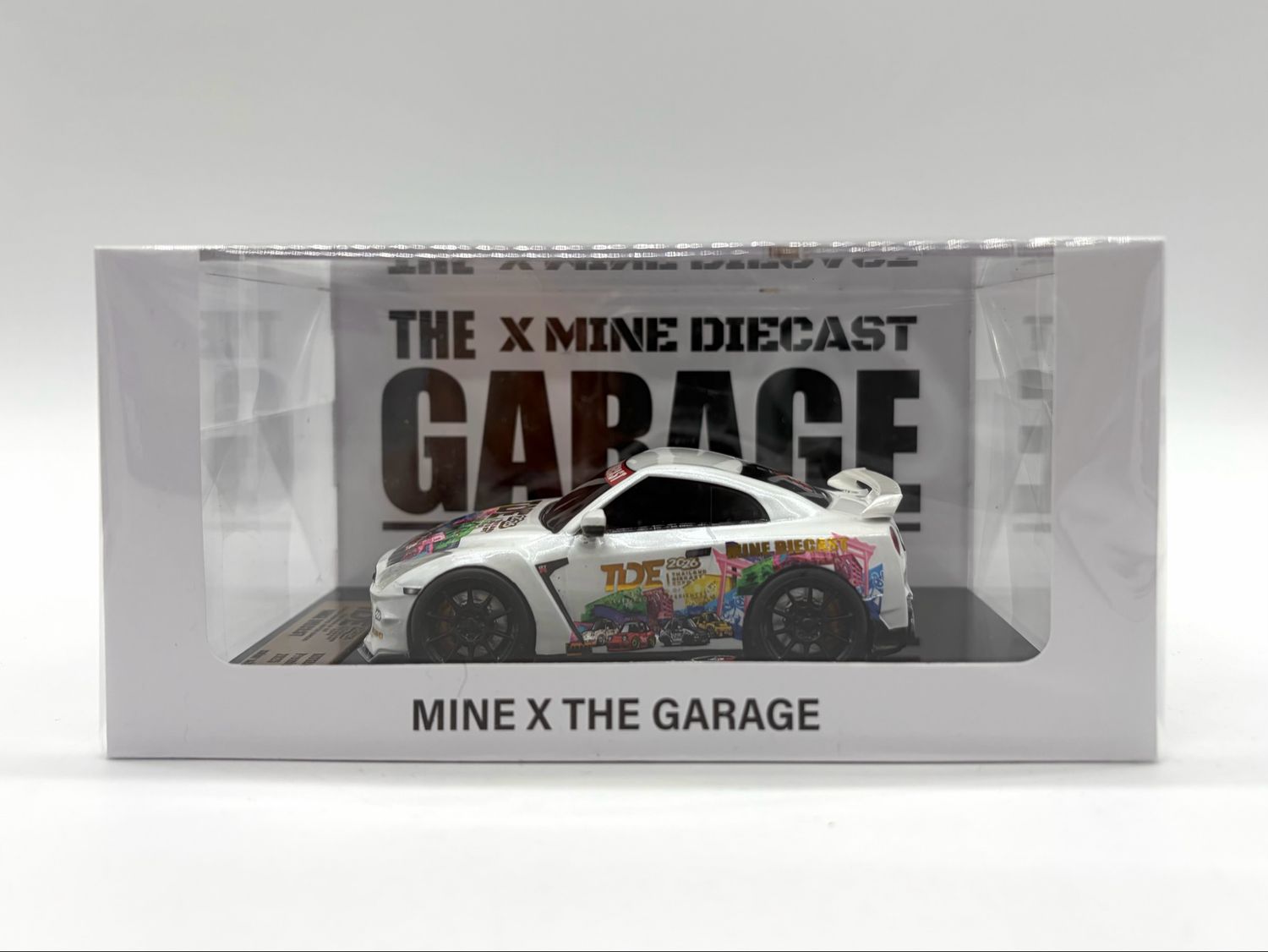 Heng’s Garage x MINE DIECAST Nissan GTR-R35 White Premium Edition 2025 | 2026 Thailand Diecast Expo Heng’s Garage x MINE DIECAST Nissan GTR-R35 White Premium Edition 2025 | 2026 Thailand Diecast Expo