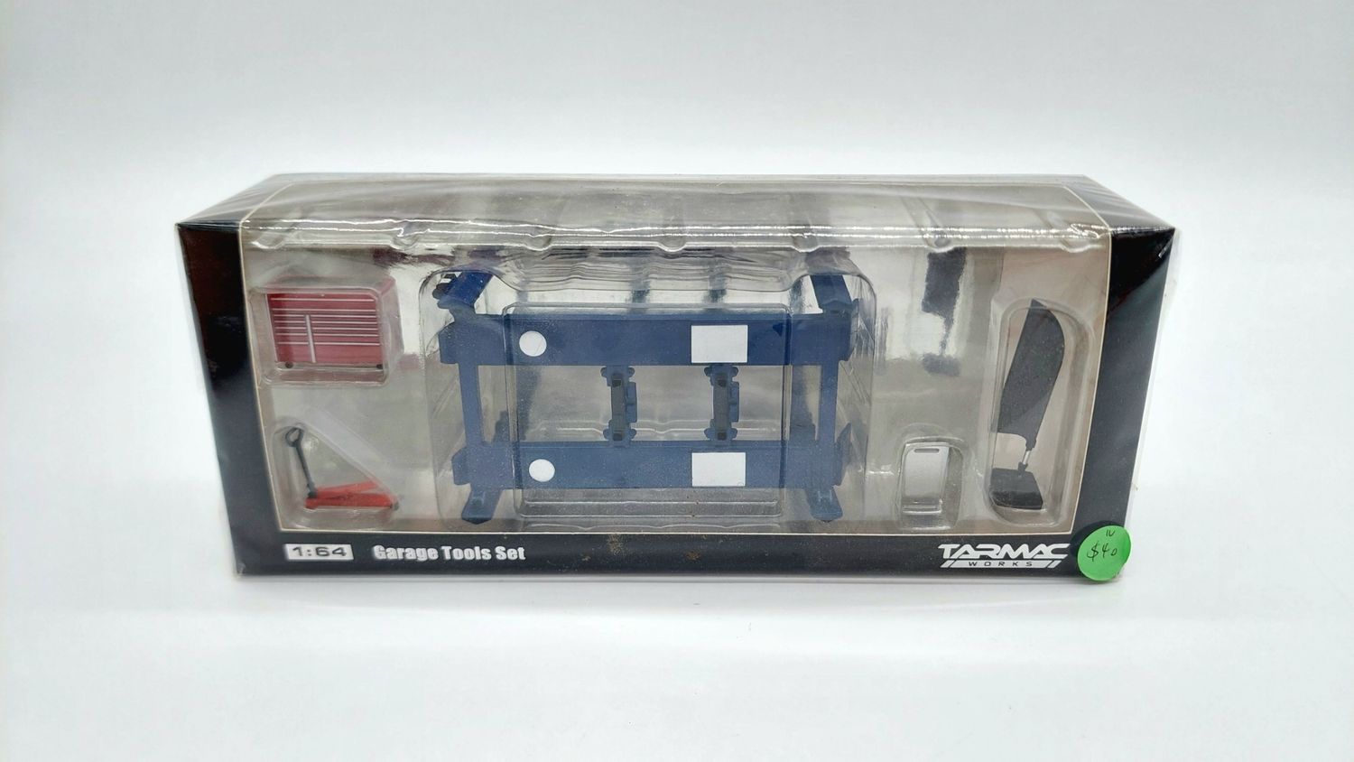 Tarmac Works 1/64 Garage Tools Set Tarmac Works 1/64 Garage Tools Set