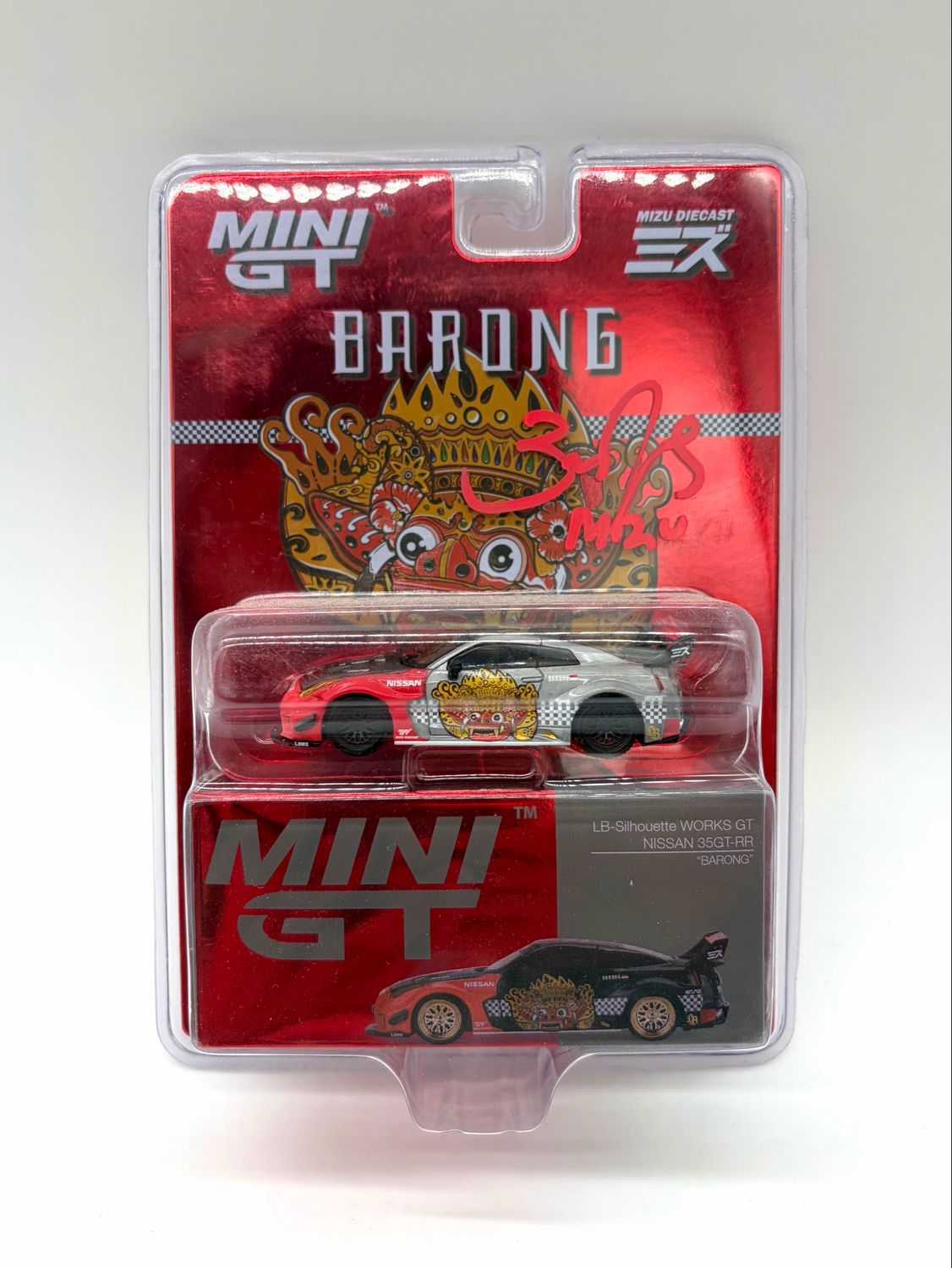 #651 MINI GT LB-Silhouette WORKS GT Nissan 35GT-RR “Barong” Chase Blister (Signed)