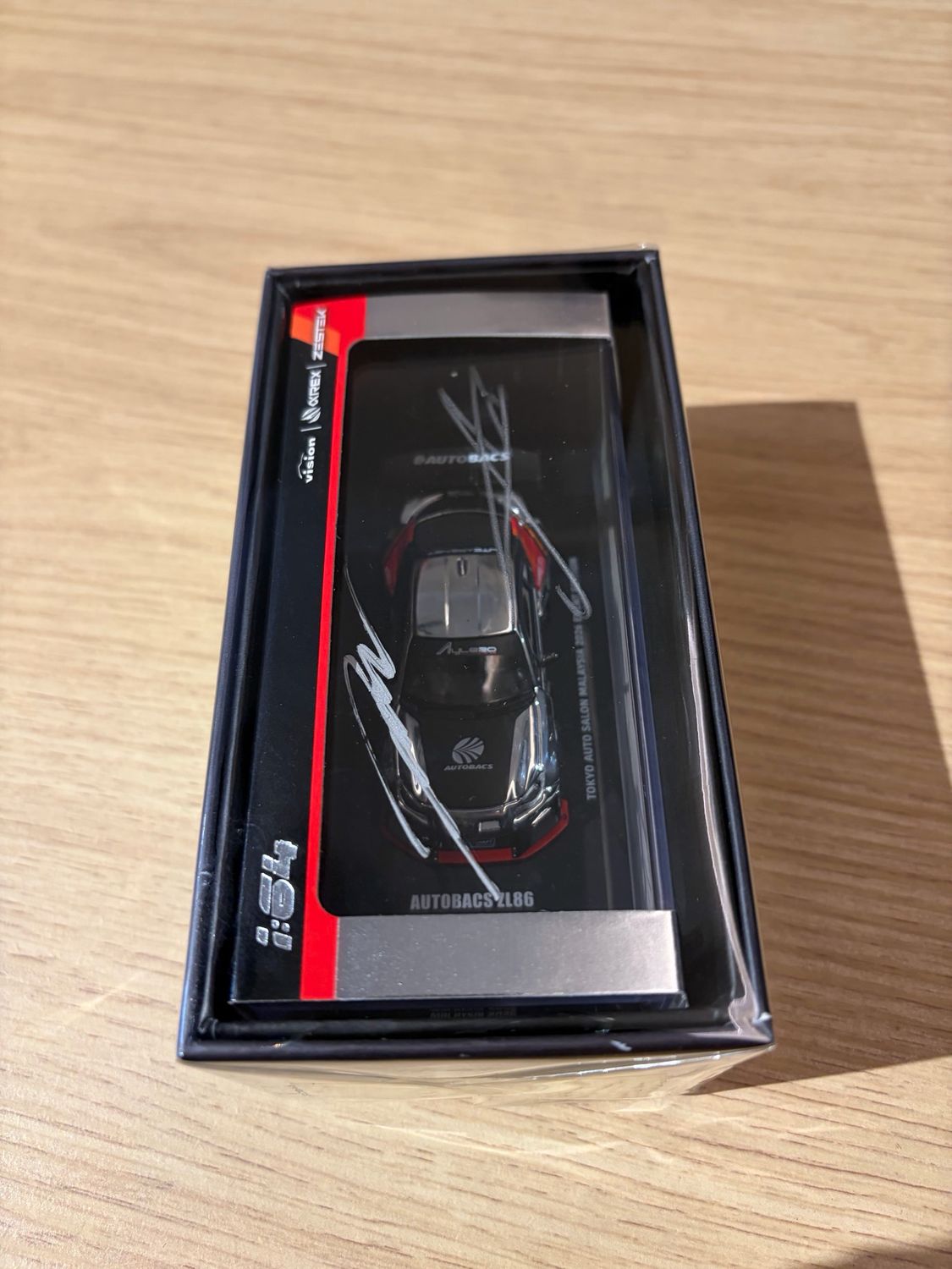 INNO64 Autobacs ZL86 Zen Low &amp; Ayrton Low Silver Chrome Chase (Double Signature) | 2026 Tokyo Autosalon KL