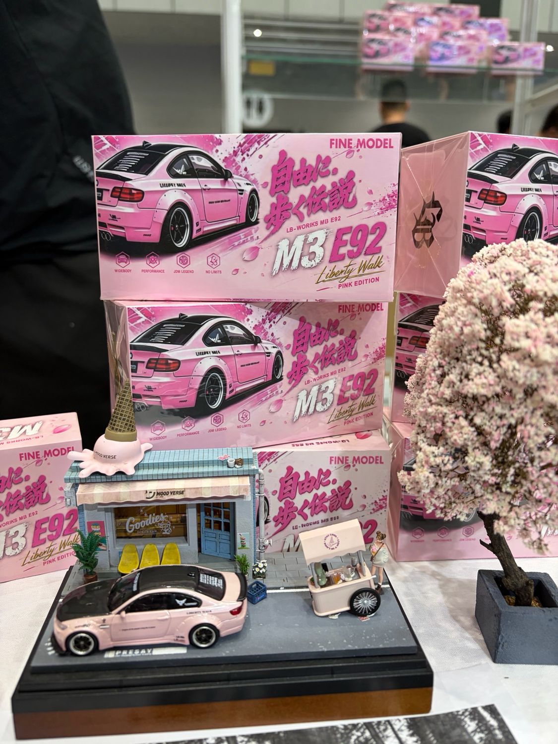 [PREORDER] Fine Model LB Works M3 E92 Liberty Walk Pink Edition | 2026 Auto Passion Alliance