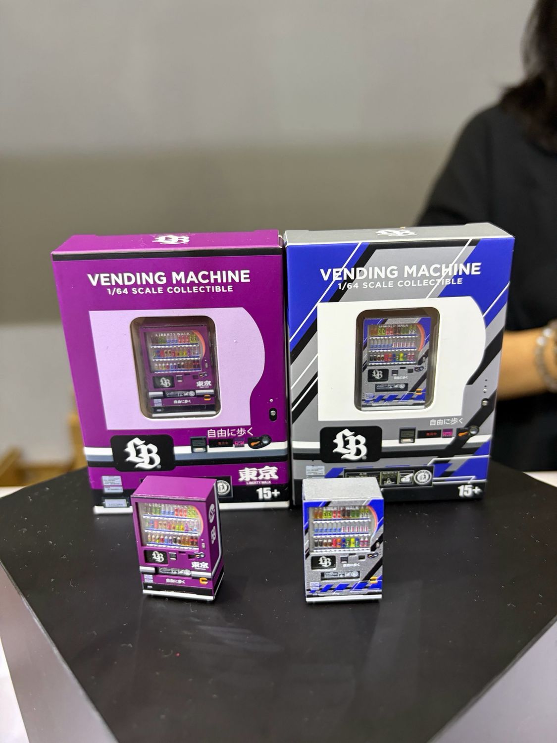 [PREORDER] American Diorama x Liberty Walk Vending Machine Diorama Purple &amp; Blue Option | 2026 Auto Passion Alliance
