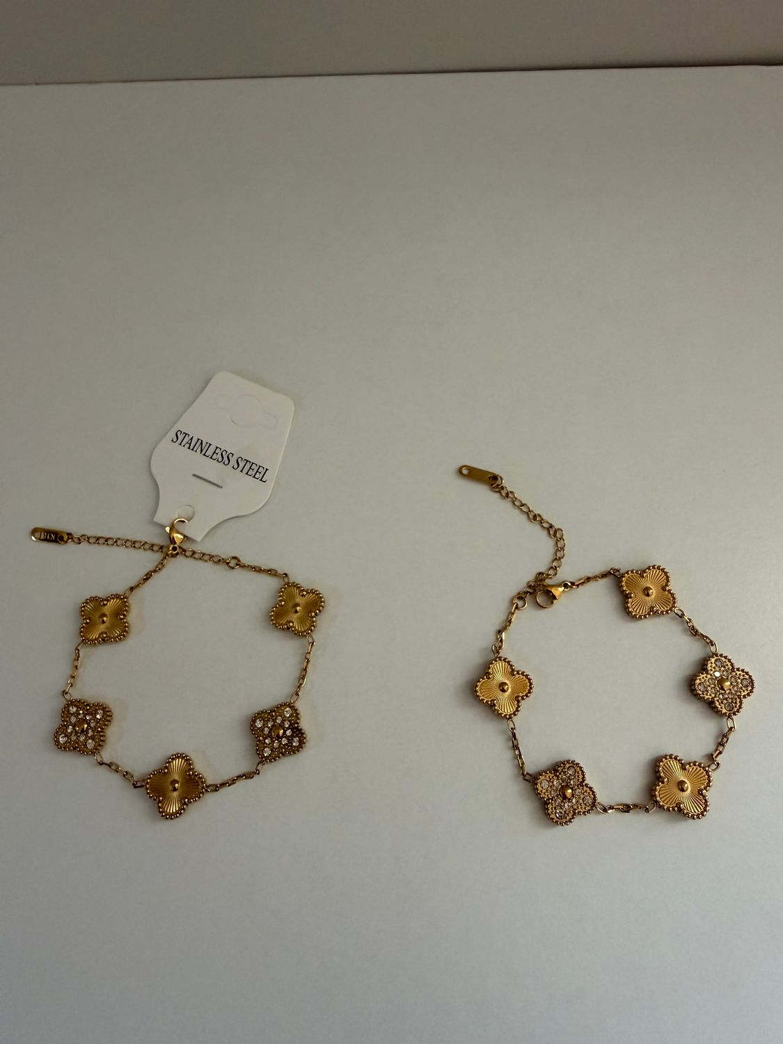 Gold and shine  Clover Bracelet