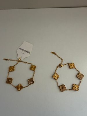 Gold and shine  Clover Bracelet