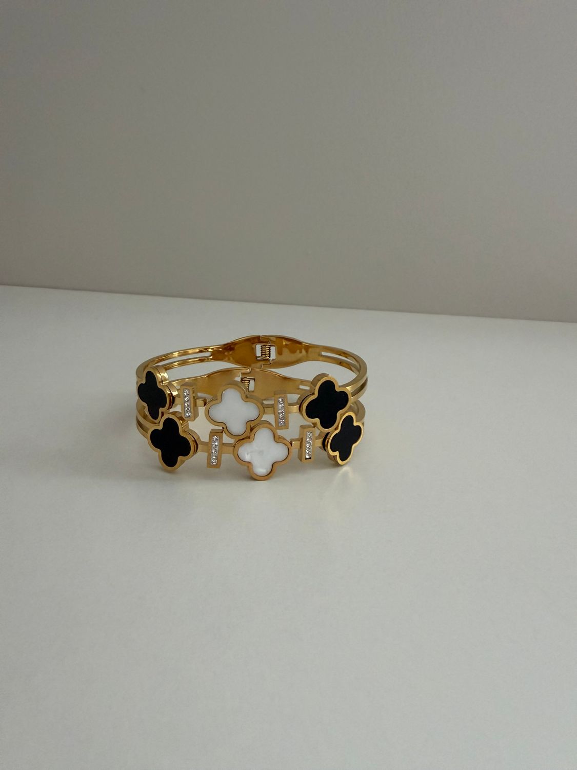 Gold Clover  Bangle