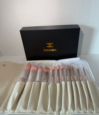 Chanel makeup brush set