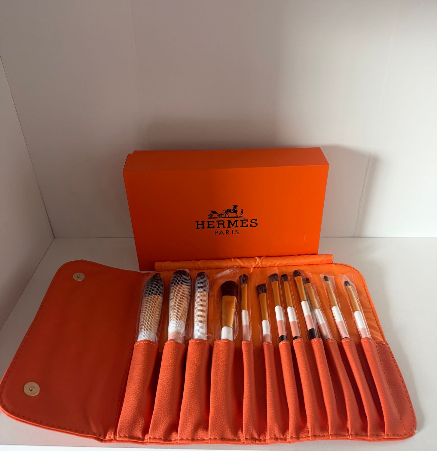 Hermes makeup brush set