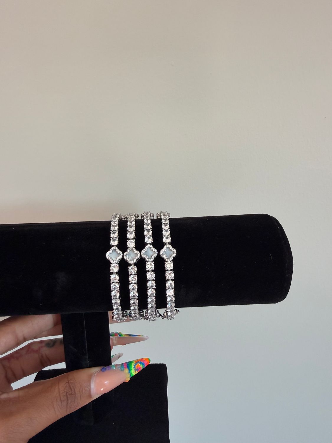 Sets of 2 silver bracelets