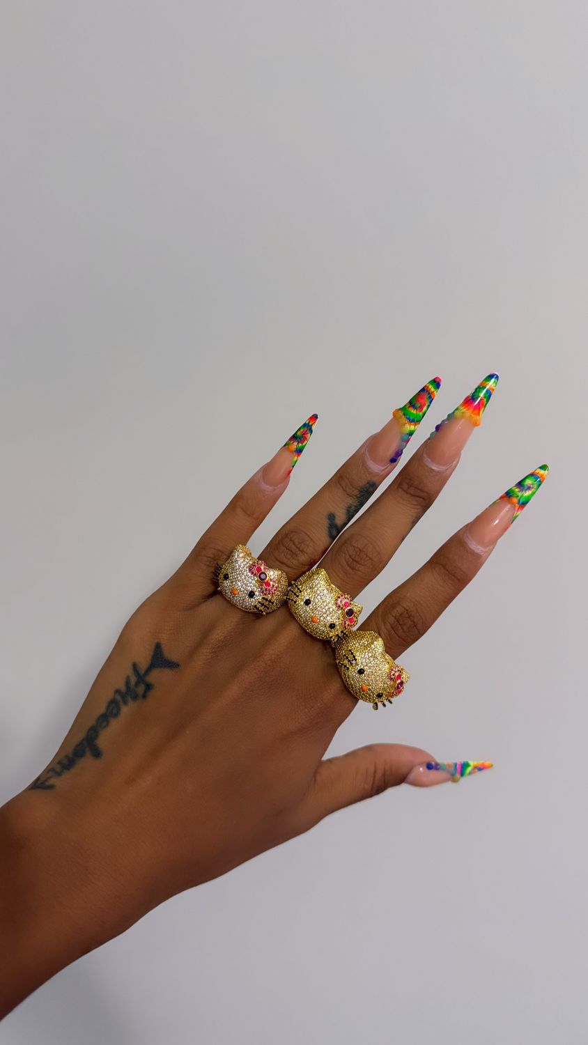 Size 7-Gold hello kitty ring