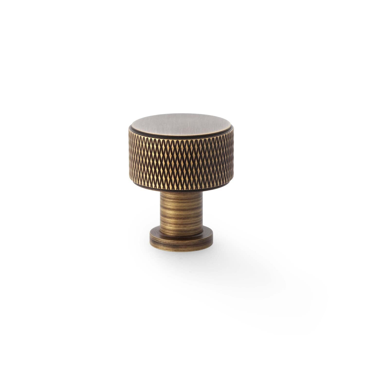 Alexander & Wilks Lucia Knurled Circular Knob - Small