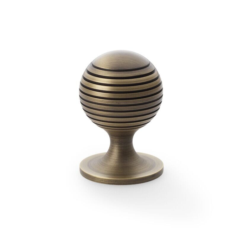 Alexander & Wilks Caesar Circular Knob on Round Rose - Large
