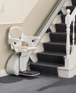 HomeGlide - der Treppenlift für gerade Treppen