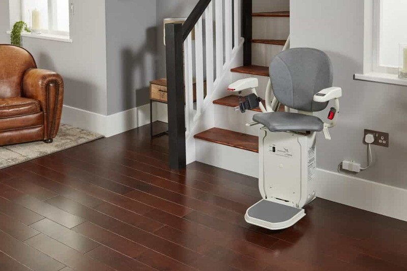 Treppenlift Platinum Kurve 120 - Extraschmal -