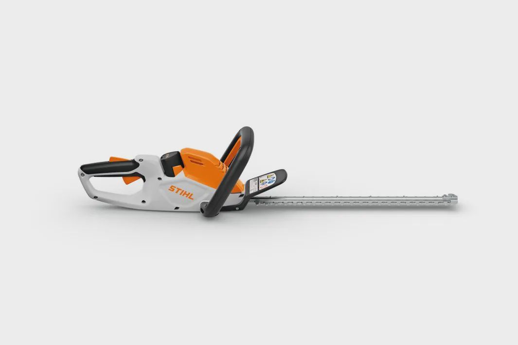 STIHL HSA30.0 CORDLESS BATTERY HEDGE TRIMMER SET