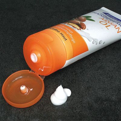 Karton Arganöl Handcreme 75ml in Tube