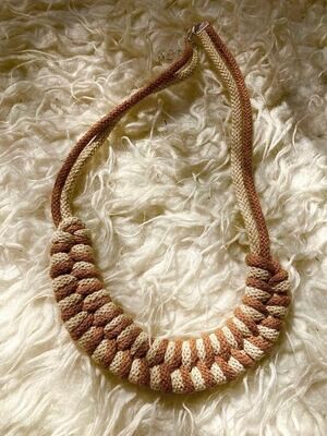 Fahéj- Bézs nyaklánc/ Cinnamon- Beige necklace