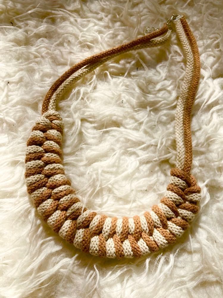 Fahéj- Bézs nyaklánc/ Cinnamon- Beige necklace