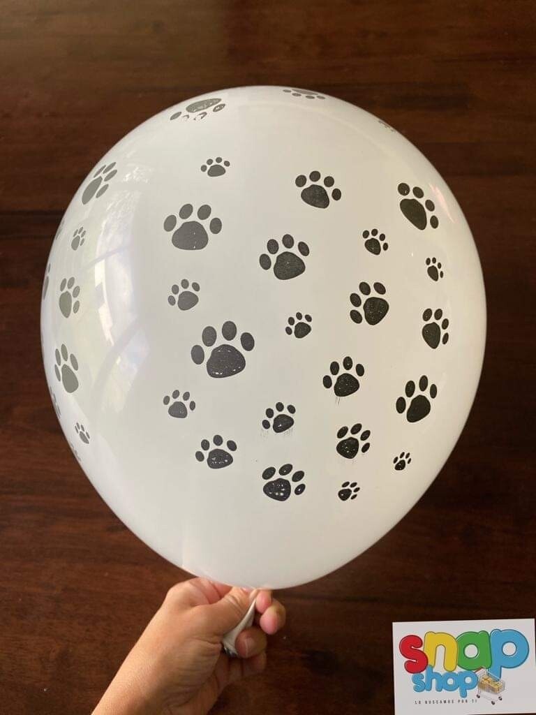 Paquete 24 globos latex Huellitas