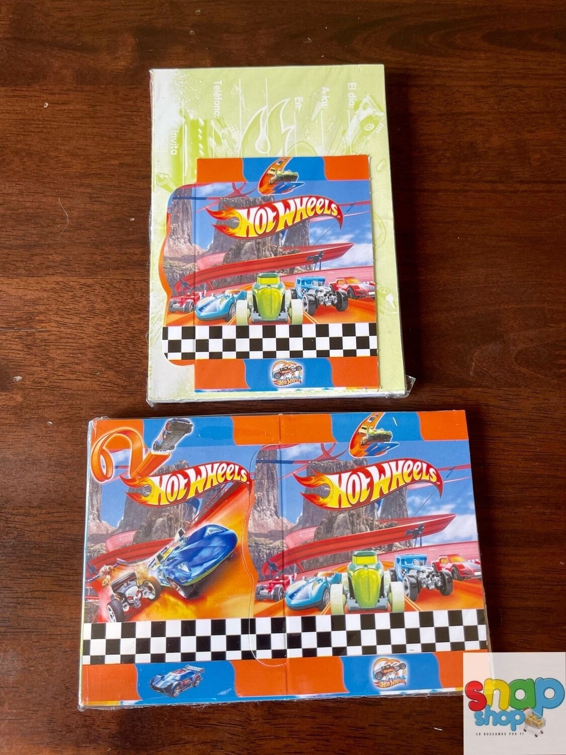 paquete 10 invitaciones  Hotwheels 