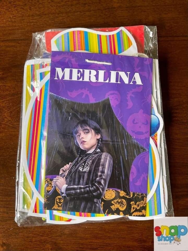letrero Feliz Cumpleaños Merlina 