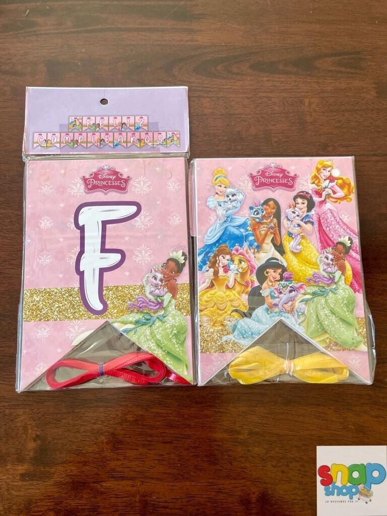 Letrero de feliz cumpleaños Princesas