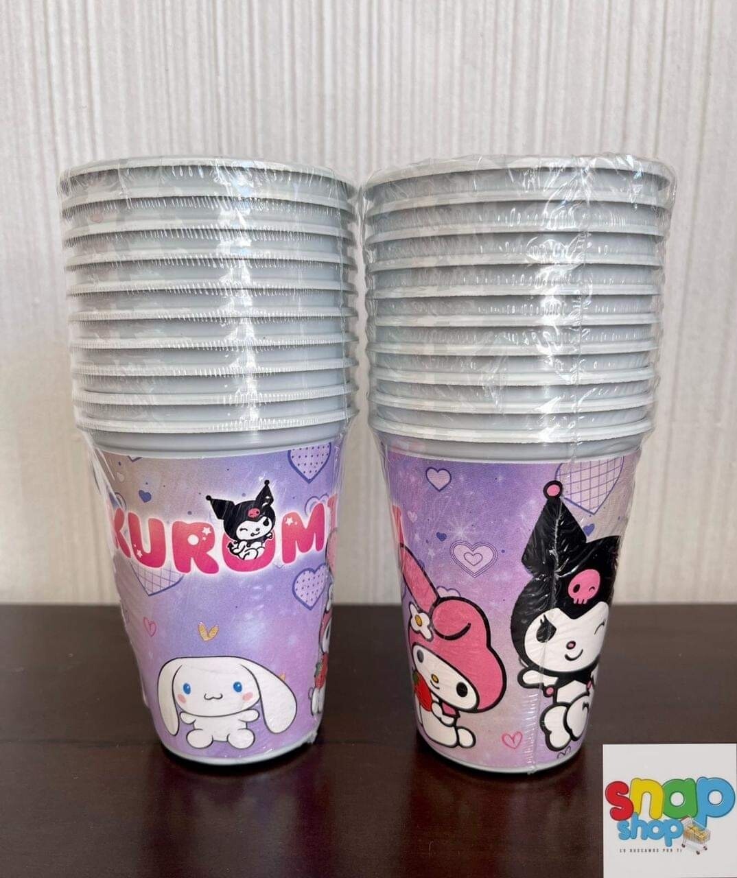 Paquete de 10 vasos Kuromi