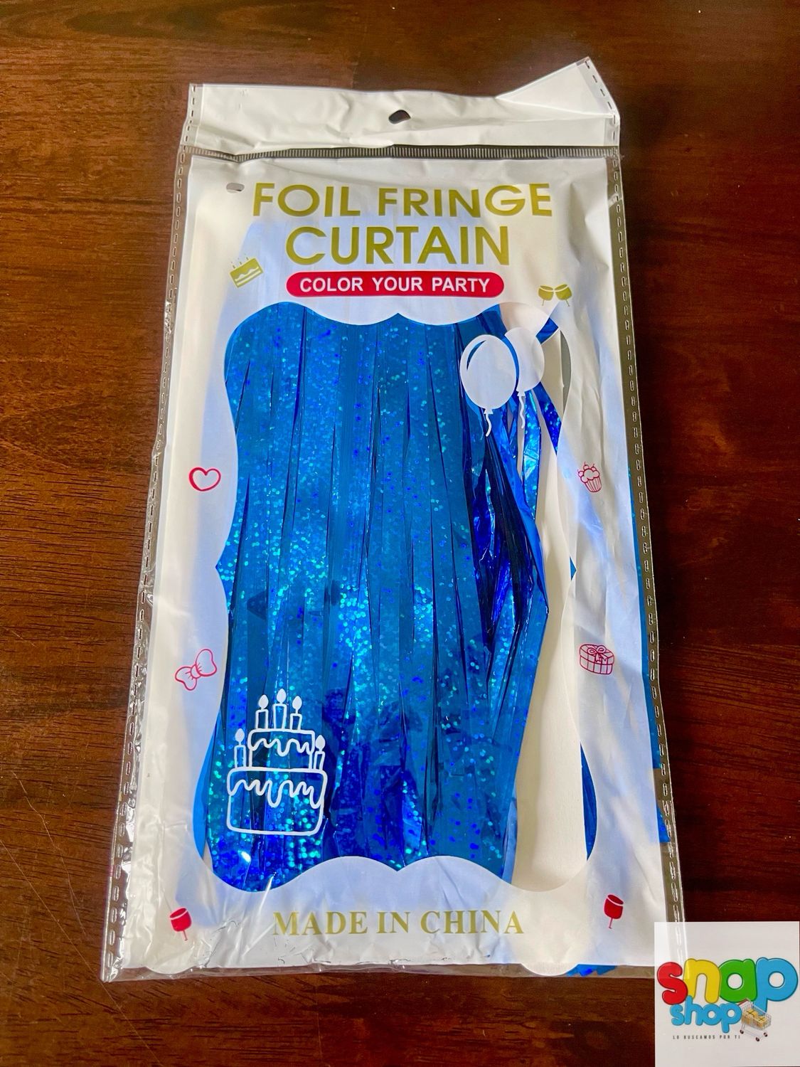 Cortina metálica azul con destellos
