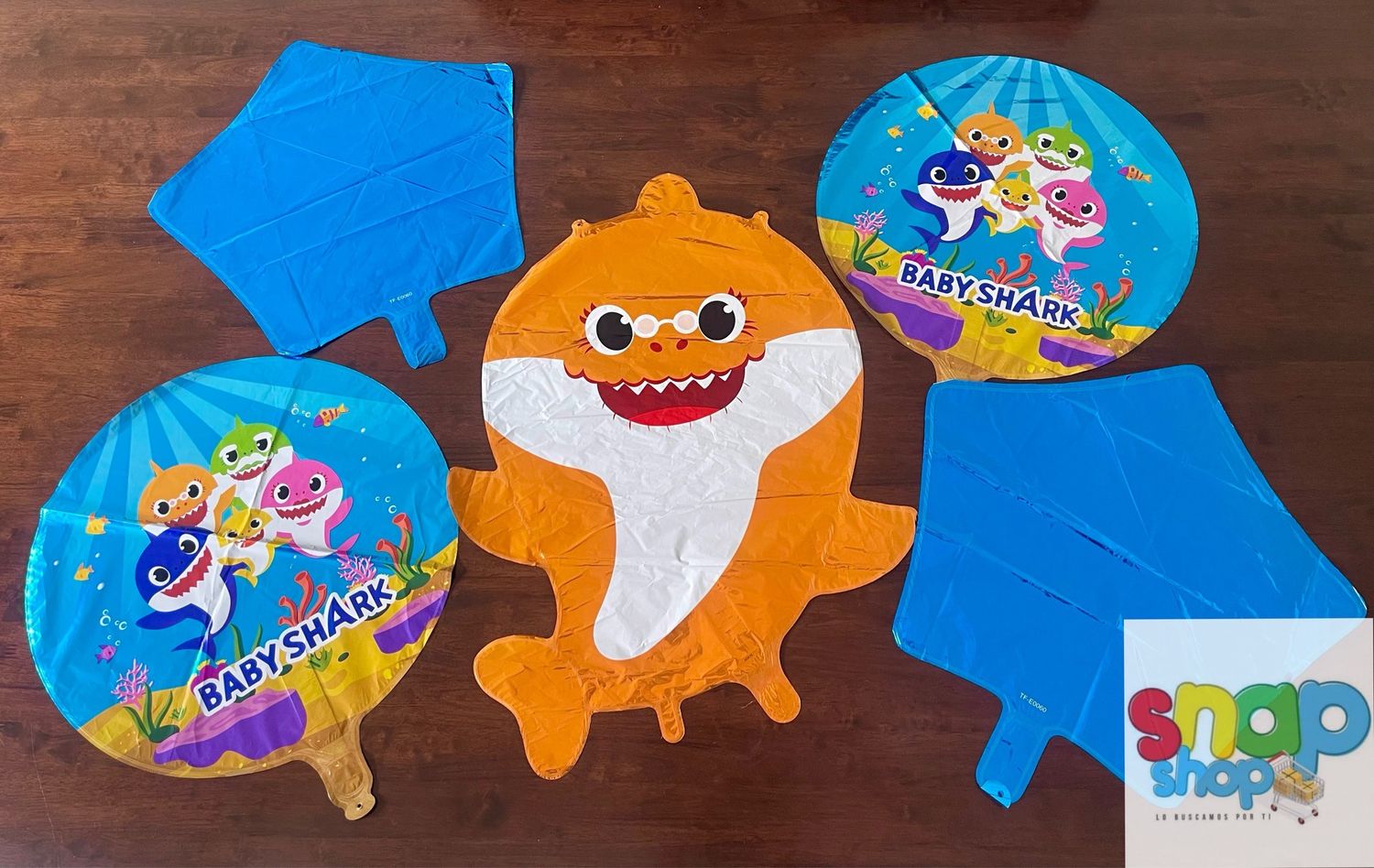 Set de 5 globos Baby Shark anaranjado