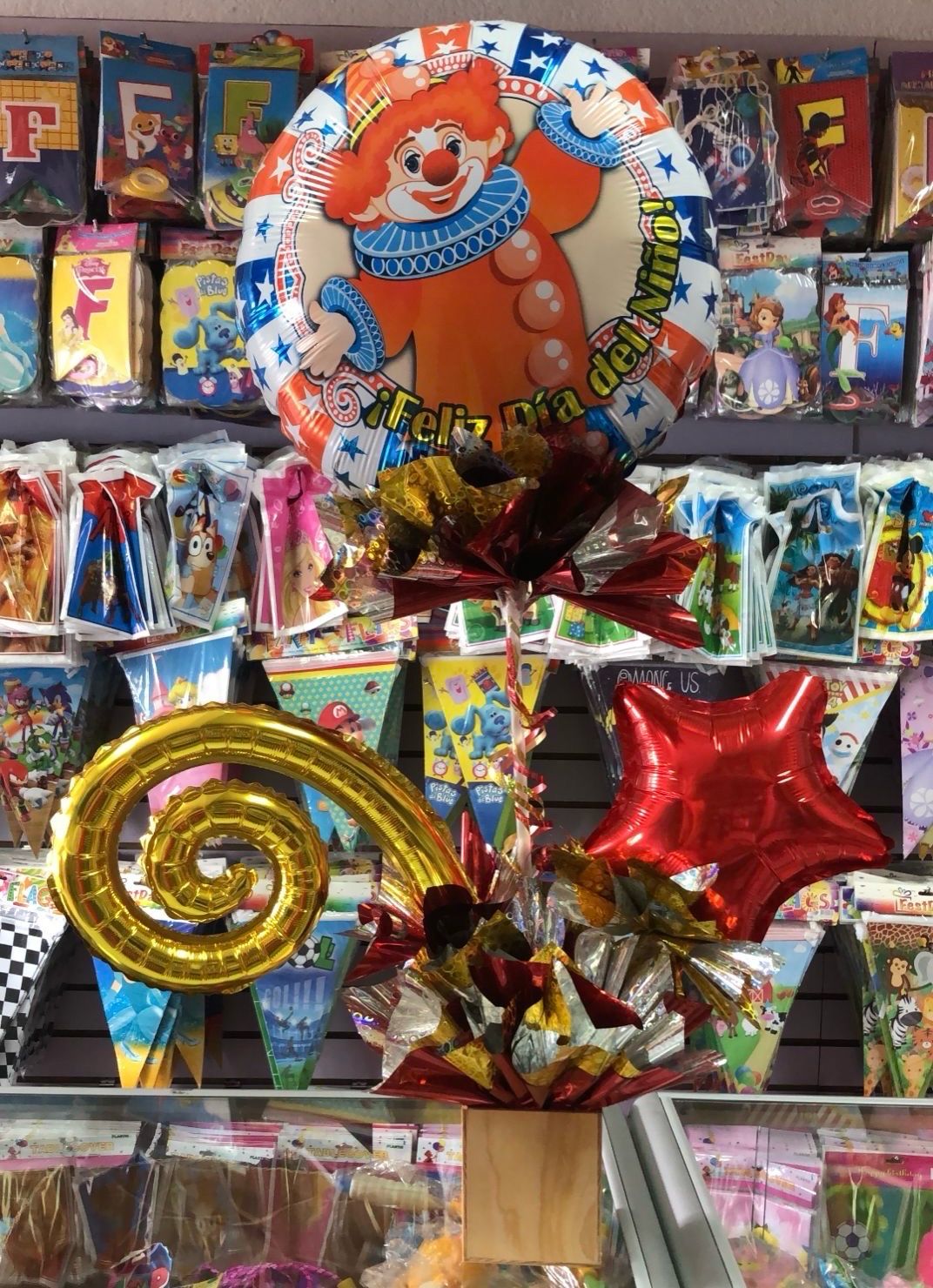 Arreglo de globos con Base de Madera