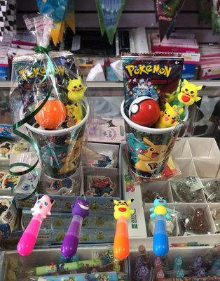 10 vasos para Sorpresas Pokemon , puedes elegir cualquier temática