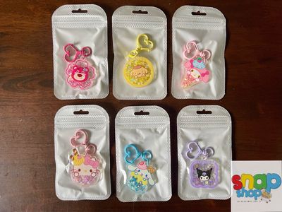 Llaveros Sanrio con brillantina