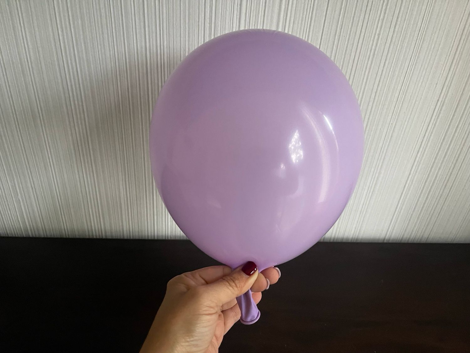 Paquete 24 globos látex #10” morado pastel