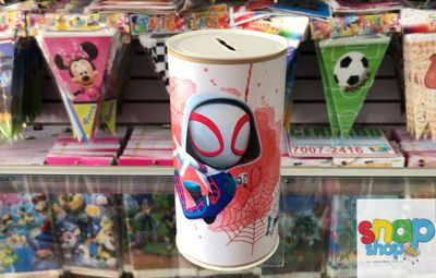 Alcancía Spidey de niña