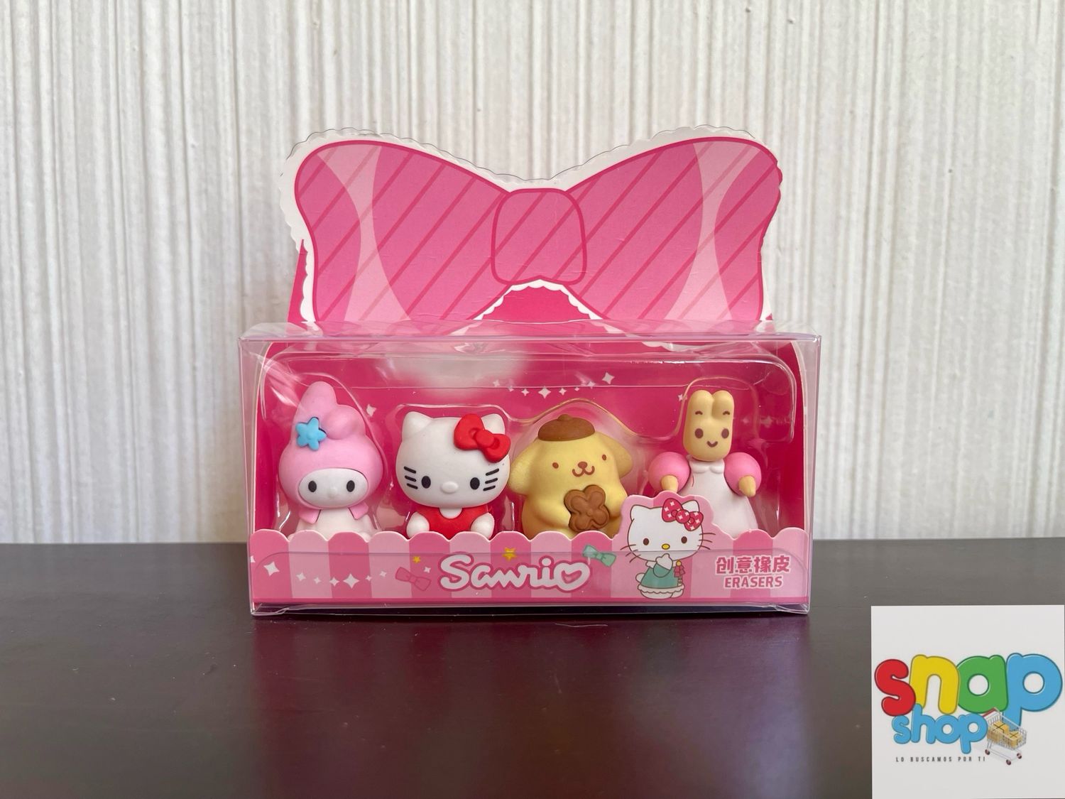 Set de 4 borradores Hello Kitty y sus amigos