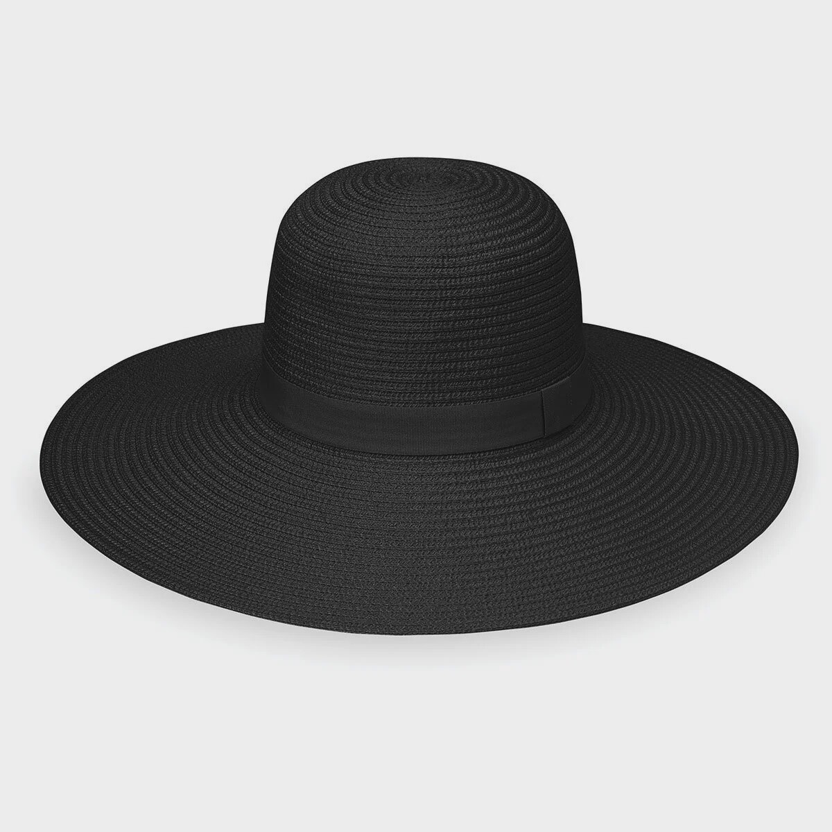 Aria, Colour: Black