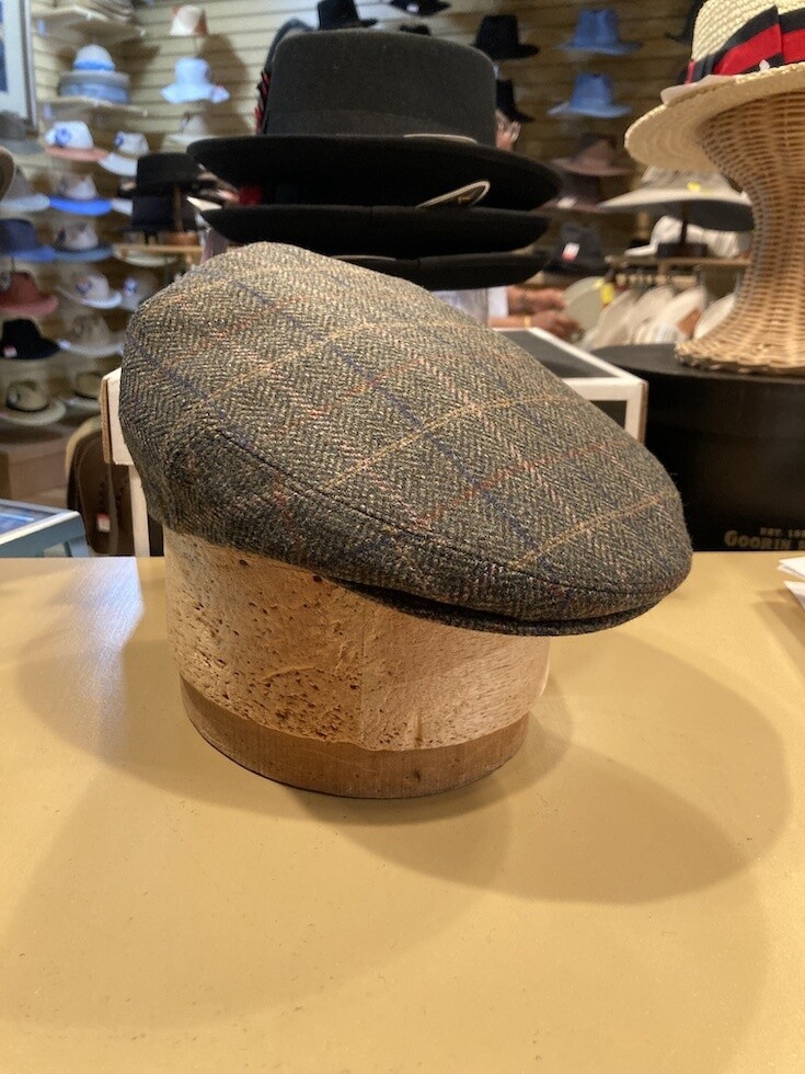 9 Tower Handgen 5300 | Cashmere &amp; Wool Cap, Size: 57 Medium