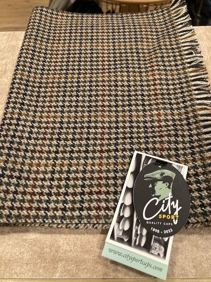 8030 Standard 5310 | Cashmere and Wool Houndstooth Scarf