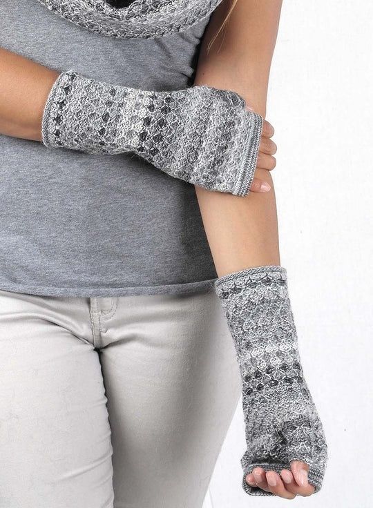 Alpaca Gloves - Printed, Colour: 01 Monochrome, Size: O/S