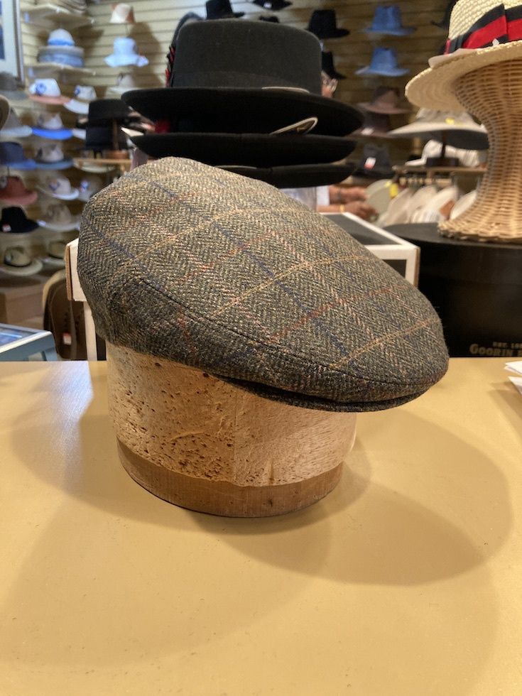 9 Tower Handgen 5300 | Cashmere &amp; Wool Cap, Size: 57 Medium
