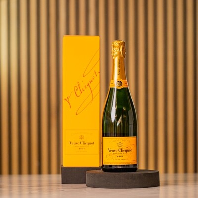 Veuve Clicquot Yellow Lable Brut Champagne 750ml