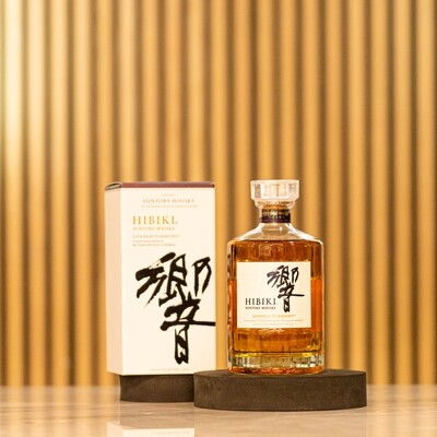 Suntory Whiskey Hibiki (Japanese Harmony) 750ml