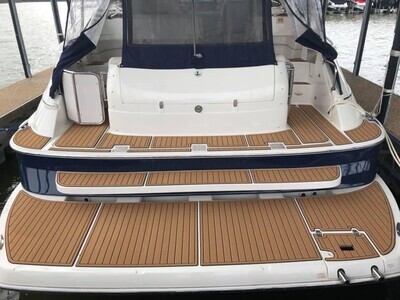 Rinker 312 Fiesta Vee